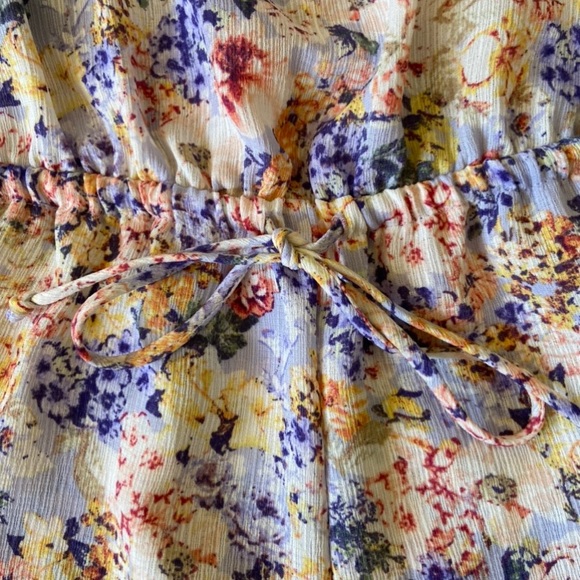 NWT In Bloom By Jonquil Floral Romper Sz M - Picture 6 of 12